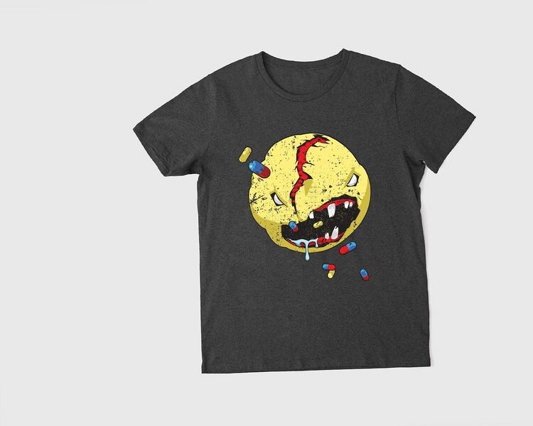 File:Shirt VFavorite.jpg